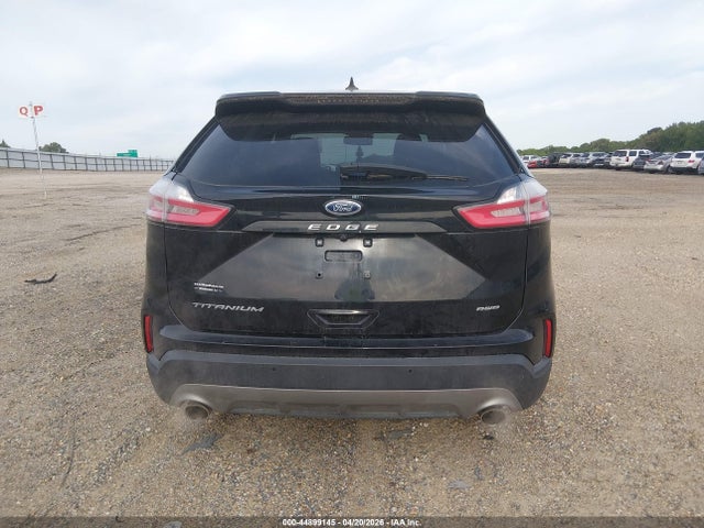 Ford Edge Titanium