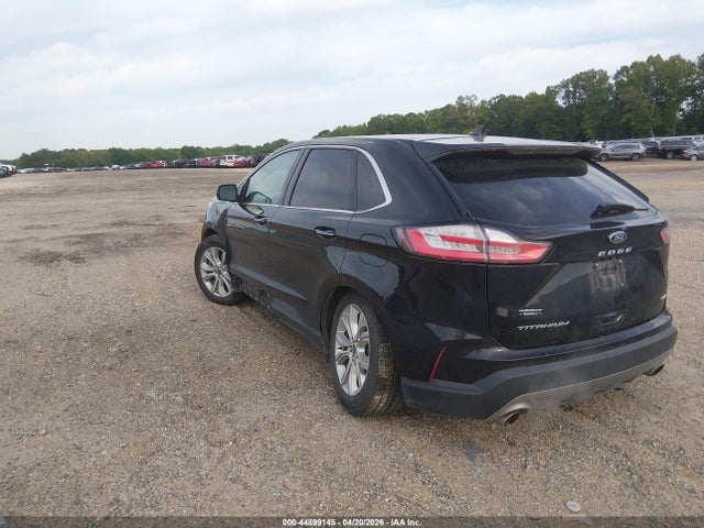 Ford Edge Titanium