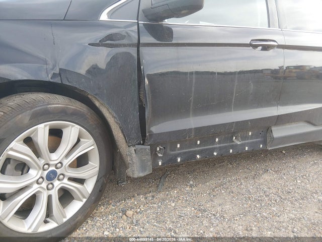 Ford Edge Titanium