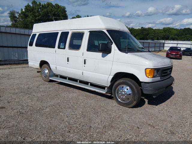 Salvage Ford E-250 Image