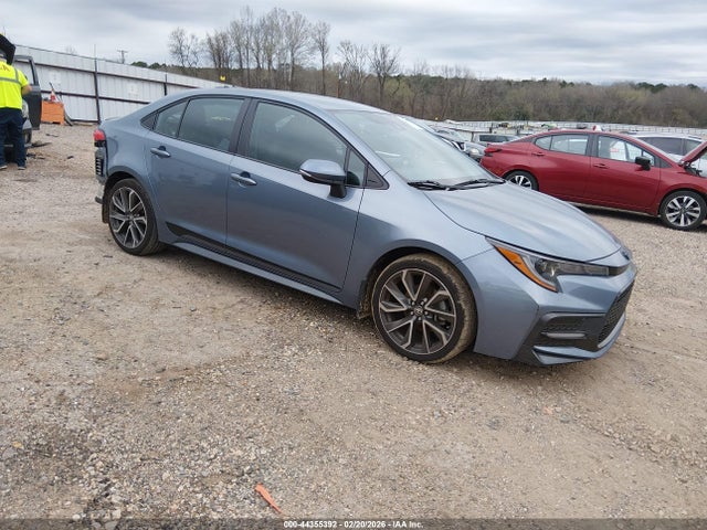 Salvage Toyota Corolla Image