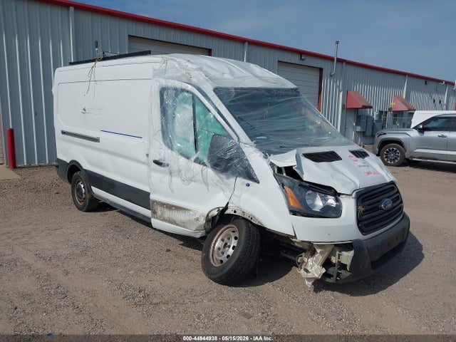 Salvage Ford Transit Image