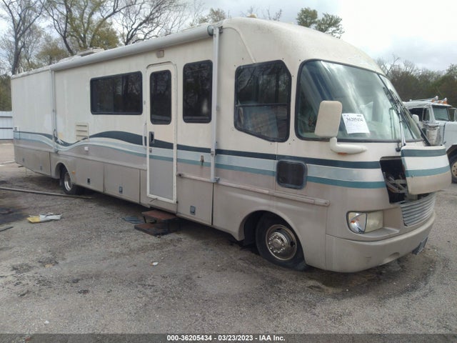 Salvage Ford F-530 Image