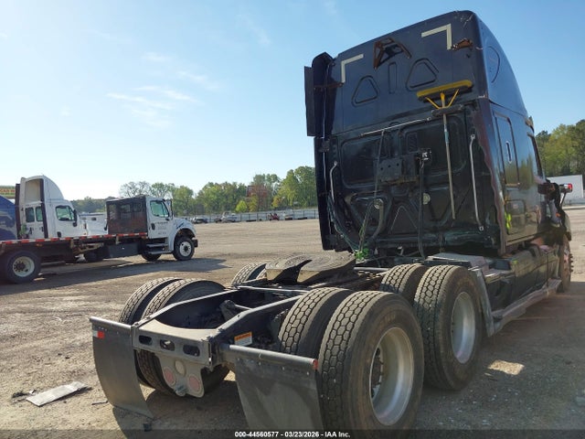 Freightliner Cascadia 125