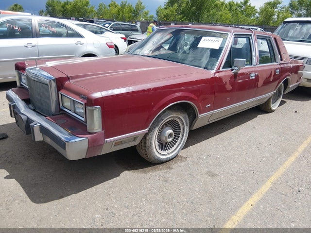 Lincoln Towncar Signature
