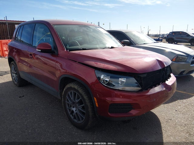 Salvage Volkswagen Tiguan Image