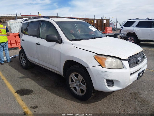 Salvage Toyota RAV4 Image