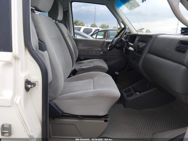 Volkswagen EuroVan Mv