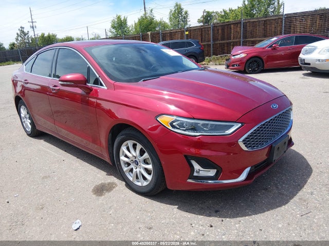 Salvage Ford Fusion Image