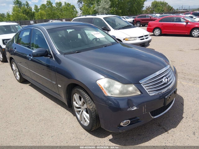 Salvage INFINITI M35x Image