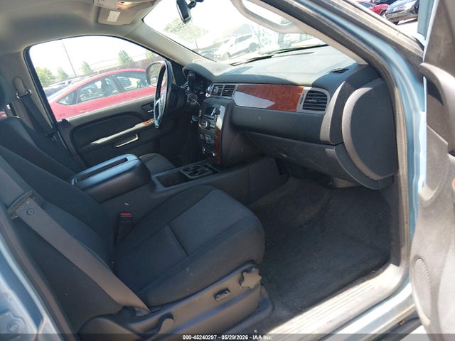 Chevrolet Suburban 1500 Ls