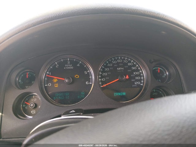 Chevrolet Suburban 1500 Ls