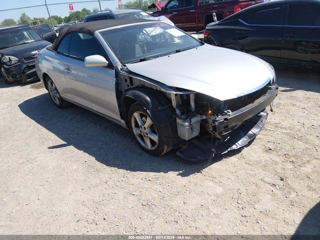 Salvage Toyota Camry Image