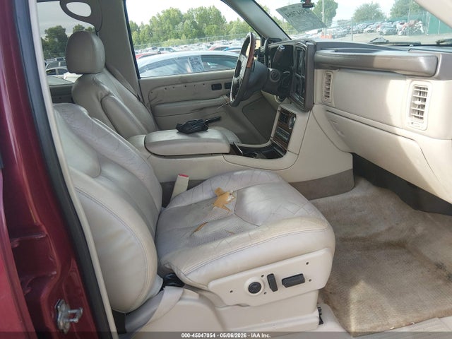 Cadillac Escalade Standard