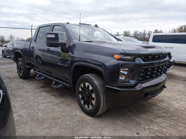 Salvage Chevrolet Silverado 2500 Image