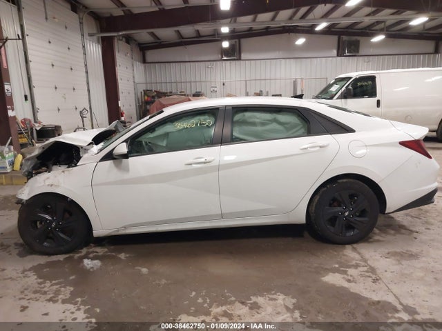 Hyundai ELANTRA Sel