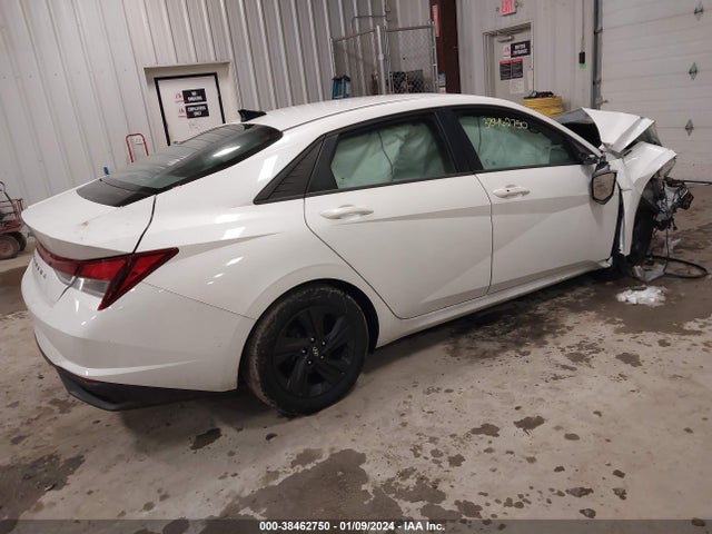 Hyundai ELANTRA Sel