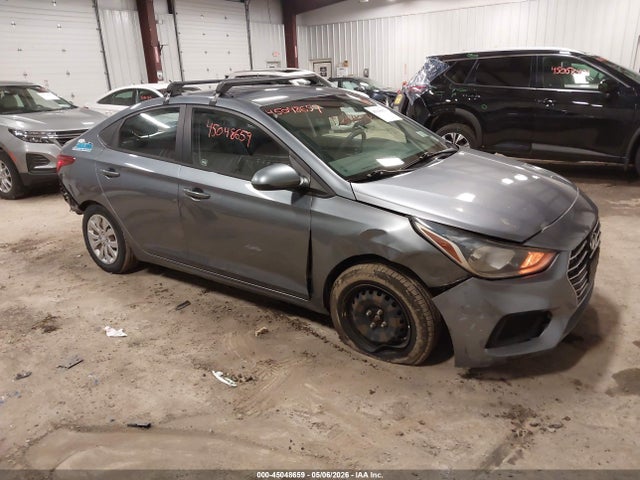 Salvage Hyundai ACCENT Image