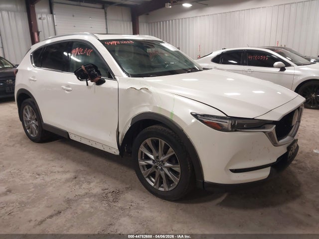 Salvage Mazda Cx Image