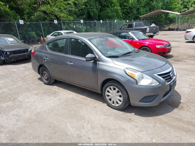 Salvage Nissan Versa Image
