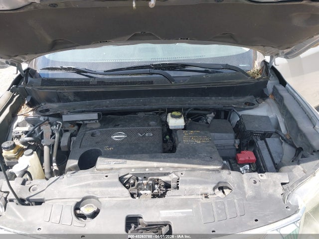 Nissan Pathfinder S