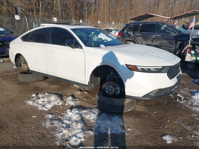 Salvage Honda Accord Image