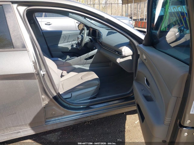 Hyundai ELANTRA Sel Sport