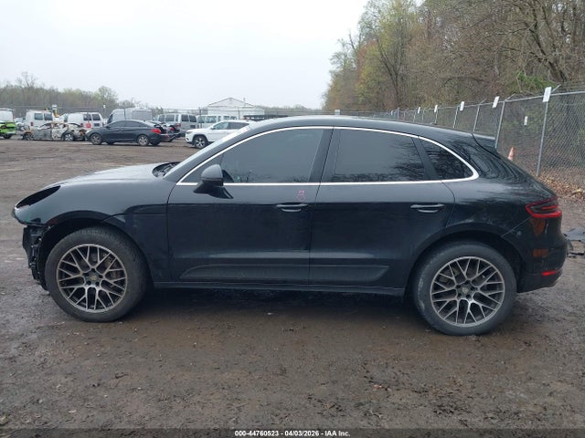 Porsche Macan S