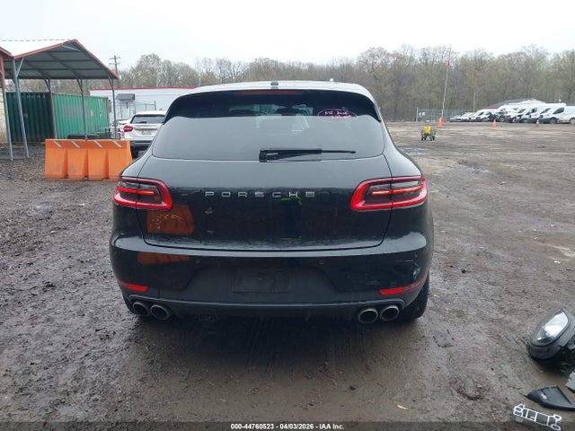 Porsche Macan S