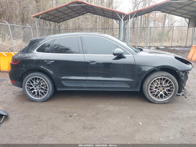 Porsche Macan S