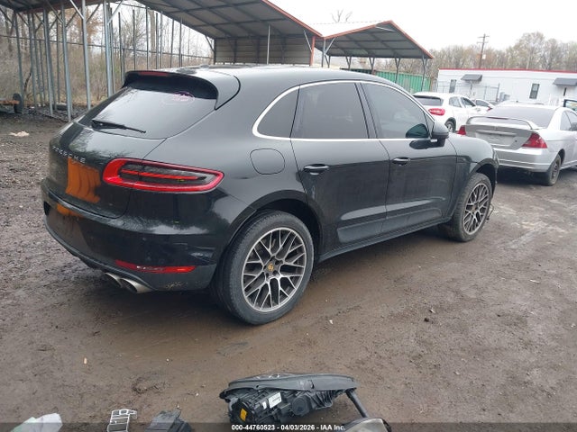 Porsche Macan S
