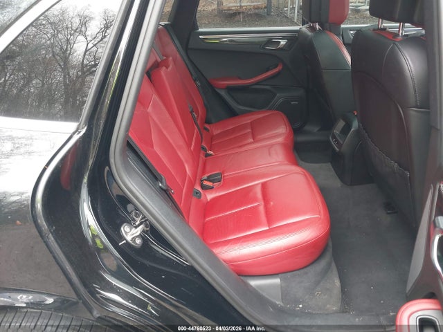 Porsche Macan S