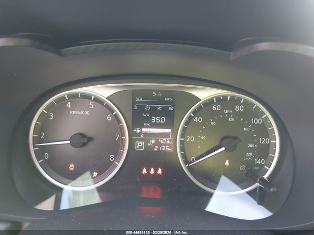 Nissan Versa 1.6 S