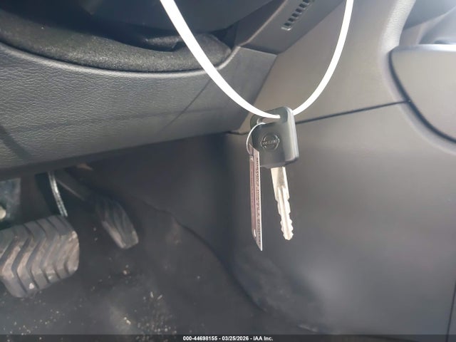 Nissan Versa 1.6 S