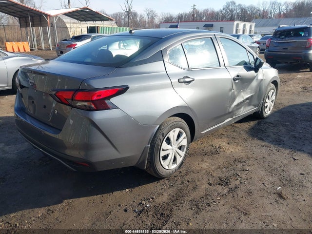 Nissan Versa 1.6 S