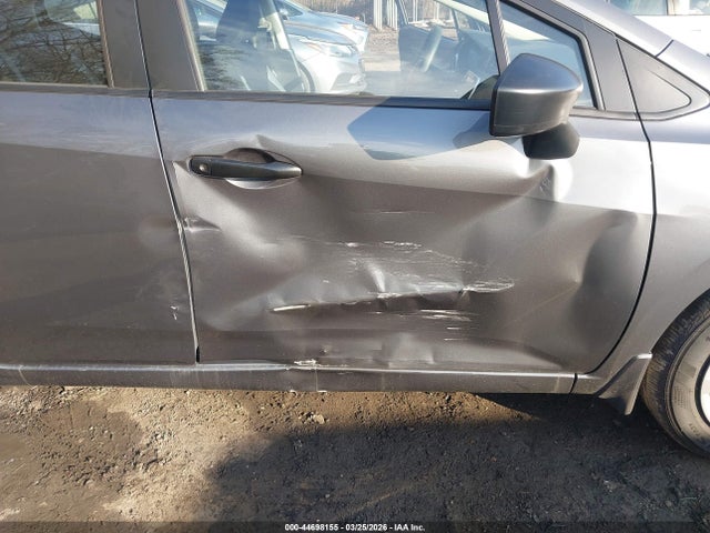 Nissan Versa 1.6 S