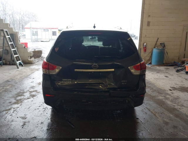 Nissan Pathfinder Sv