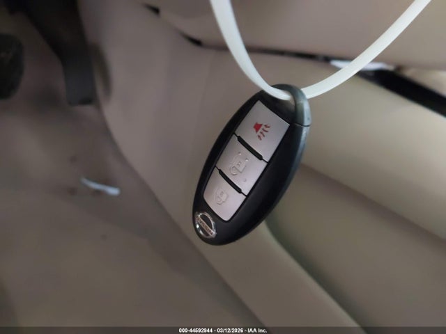 Nissan Pathfinder Sv
