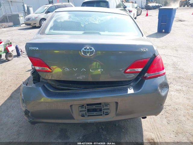 Toyota Avalon Xls