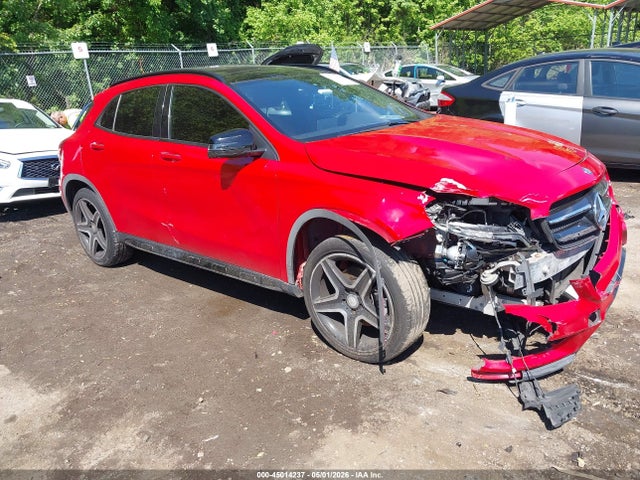 Salvage Mercedes-Benz GLA Image