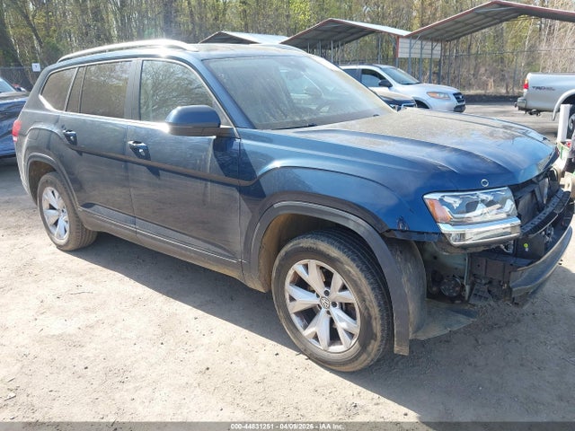Salvage Volkswagen Atlas Image