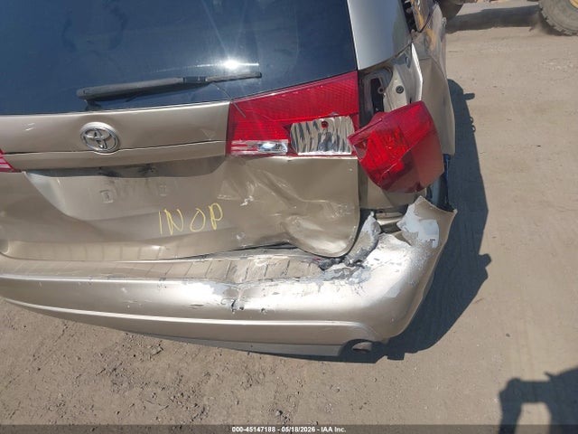 Toyota Sienna Xle