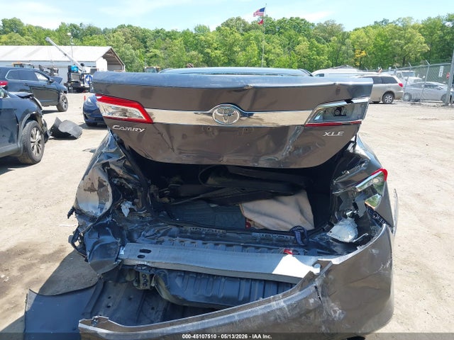 Toyota Camry Xle