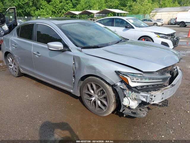 Salvage Acura ILX Image
