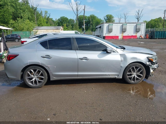 Acura ILX
