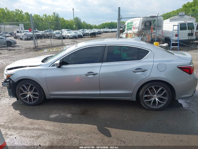 Acura ILX