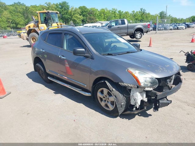 Salvage Nissan Rogue Image