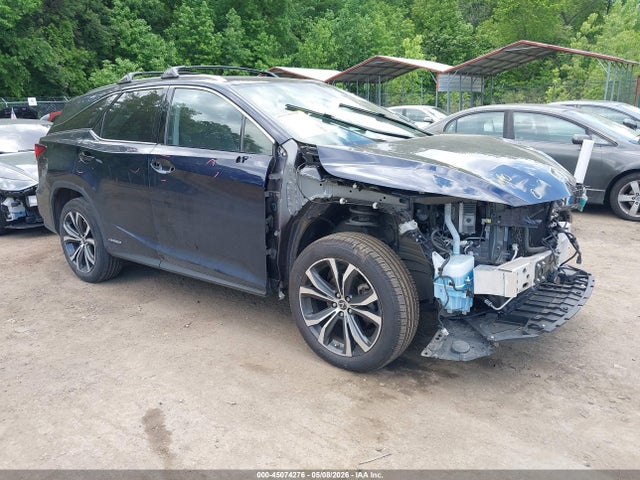 Salvage Lexus RX Image