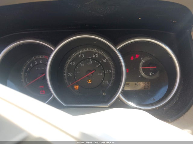 Nissan Versa 1.8s