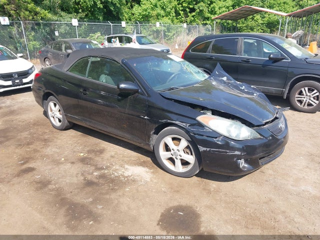 Salvage Toyota Camry Image